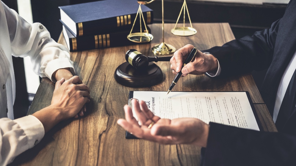 Understanding the Discovery Process in Commercial Litigation